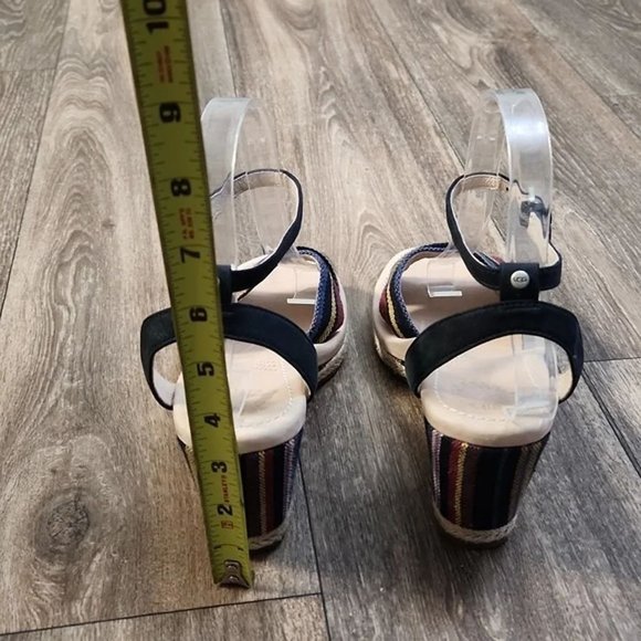 UGG Australia Striped Nyssa Wedge Espadrille Sandals Size 7 - Picture 6 of 8